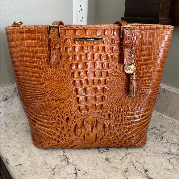 Brahmin Purse - Picture 1 of 8